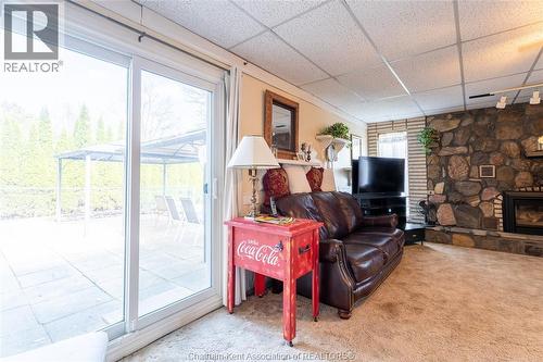 16 Arthur Drive, Chatham, ON - Indoor With Fireplace