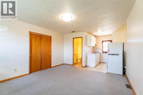 16 Arthur Drive, Chatham, ON - Indoor Photo Showing Kitchen