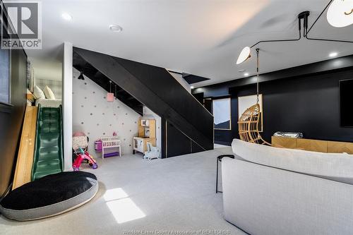 568 Road 2 West, Kingsville, ON - Indoor