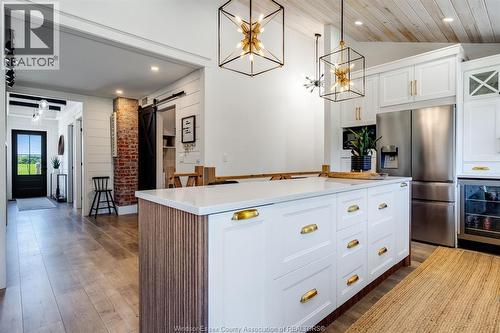568 Road 2 West, Kingsville, ON - Indoor Photo Showing Kitchen