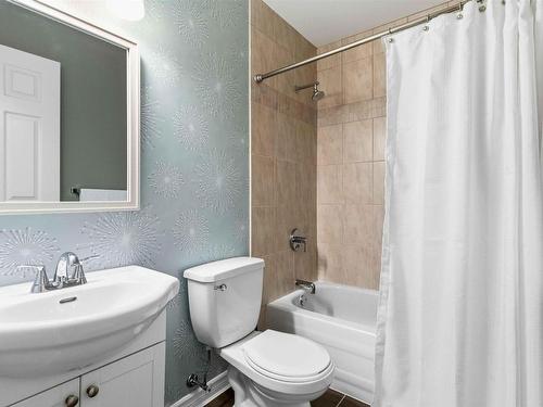 36 Winley Drive, Windsor Junction, NS - Indoor Photo Showing Bathroom