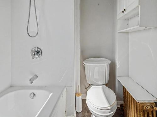 32 Highland Street, Glace Bay, NS - Indoor Photo Showing Bathroom