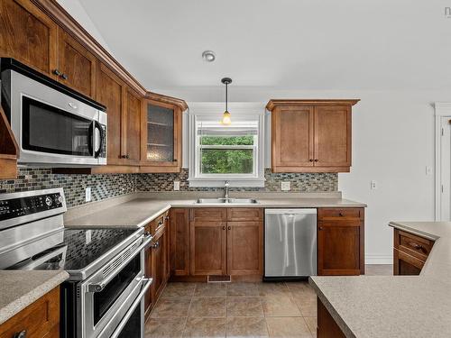 45 Stirling Drive, Cole Harbour, NS - Indoor Photo Showing Kitchen With Double Sink