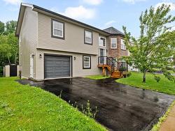 45 Stirling Drive  Cole Harbour, NS B2W 0E5