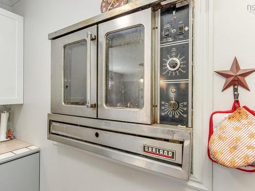 389 Bentley Road, Rockland, NS - Indoor Photo Showing Laundry Room