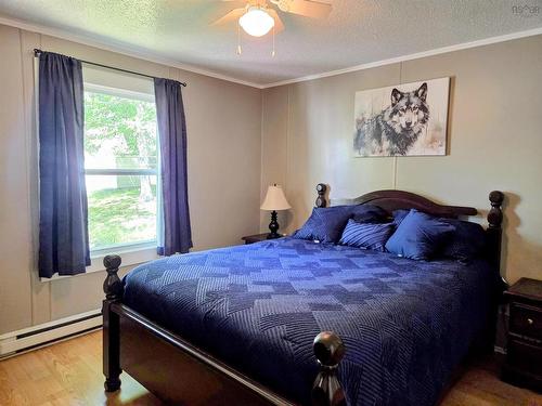 27 Spring Crescent, Bridgewater, NS 
