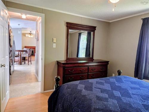 27 Spring Crescent, Bridgewater, NS 