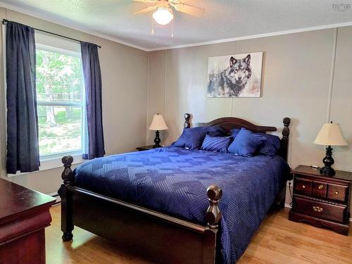 27 Spring Crescent, Bridgewater, NS 