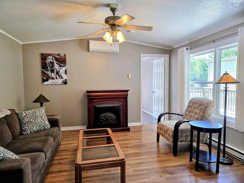27 Spring Crescent, Bridgewater, NS 