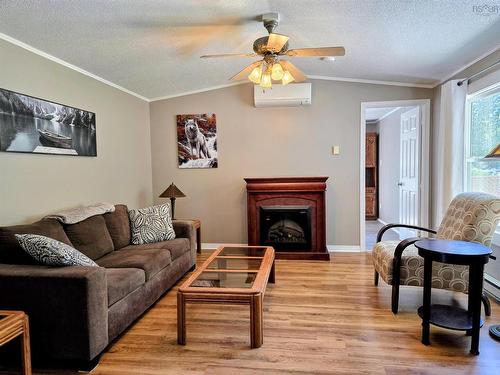 27 Spring Crescent, Bridgewater, NS 