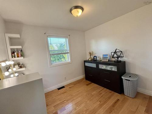 45 King Street, Scotchtown, NS - Indoor