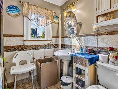 12 Auburn Avenue, Spryfield, NS - Indoor Photo Showing Bathroom