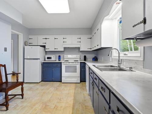 28 Elk Road, Hubley, NS - Indoor Photo Showing Kitchen With Double Sink
