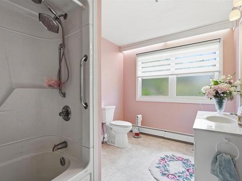 28 Elk Road, Hubley, NS - Indoor Photo Showing Bathroom