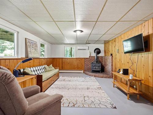 28 Elk Road, Hubley, NS - Indoor