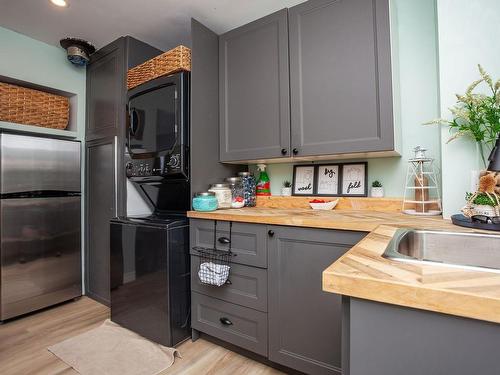 594 Kayes Road, Georgetown, PE - Indoor Photo Showing Kitchen