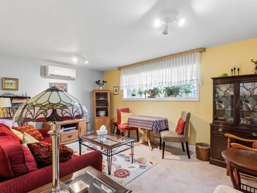 6 Iona Road, Wolfville, NS - Indoor