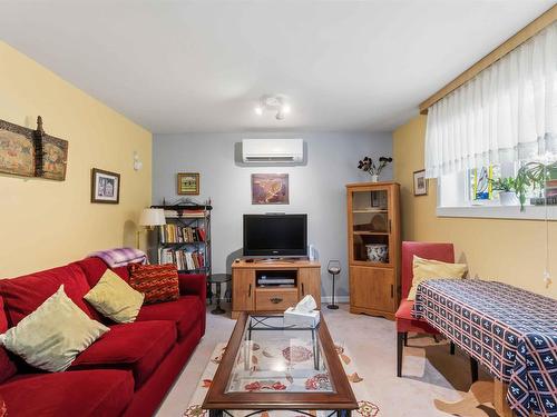 6 Iona Road, Wolfville, NS - Indoor Photo Showing Other Room