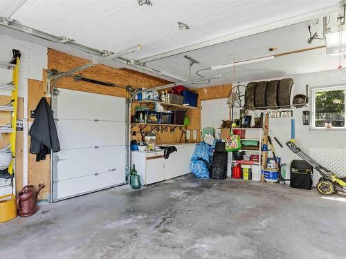 6 Iona Road, Wolfville, NS - Indoor Photo Showing Garage