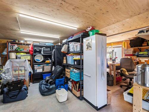 6 Iona Road, Wolfville, NS - Indoor Photo Showing Garage