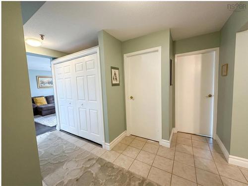 401 32 Veronica Drive, Halifax, NS - Indoor Photo Showing Other Room