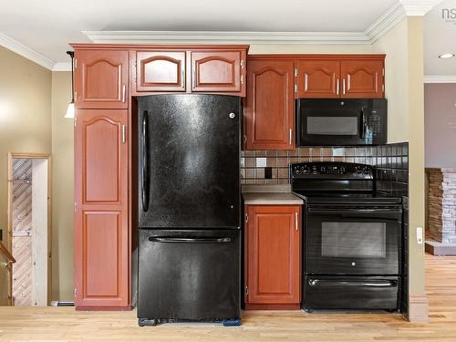 15 Meadow Brook Drive, Beaver Bank, NS - Indoor Photo Showing Other Room