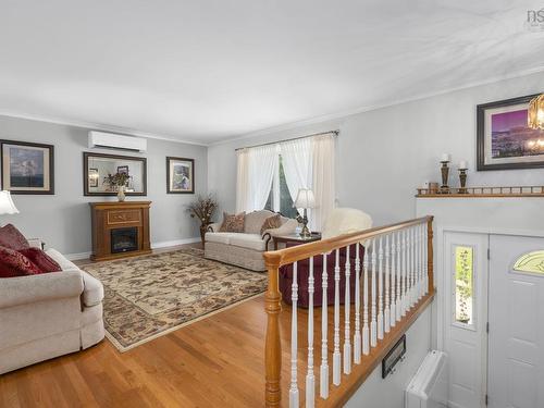 419 Dyke Road, Cow Bay, NS - Indoor Photo Showing Living Room