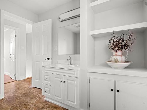 299 Spencer Avenue, Halifax, NS - Indoor