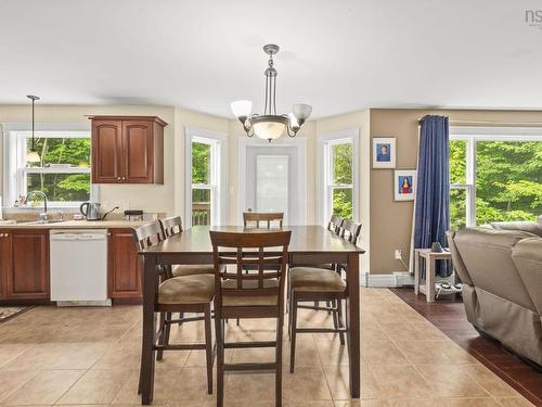 280 Daisywood, Hammonds Plains, NS - Indoor Photo Showing Dining Room