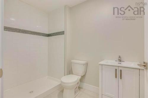 103 Flatrock Crescent, Beechville, NS - Indoor Photo Showing Bathroom