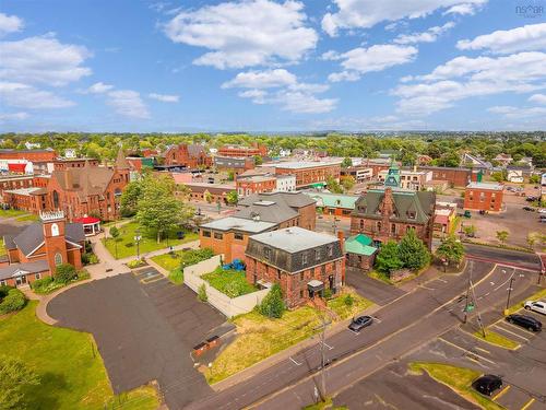 1 Lawrence Street, Amherst, NS 