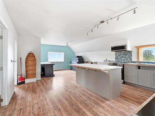 7668 Highway 6, Port Howe, NS 