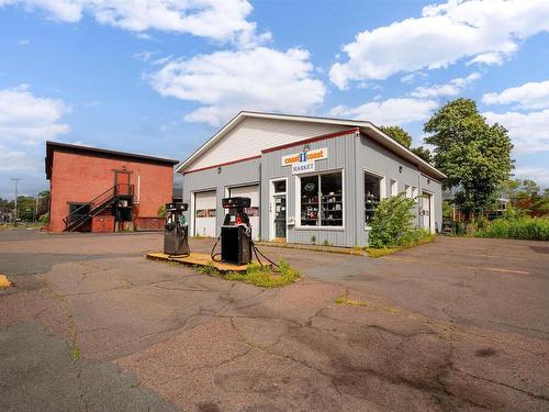 139 Victoria Street E, Amherst, NS 
