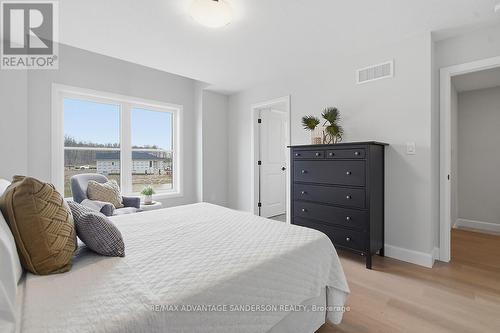 163 Bowman Drive, Middlesex Centre (Ilderton), ON - Indoor Photo Showing Bedroom