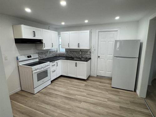9 Stanley Street, North Sydney, NS - Indoor Photo Showing Kitchen