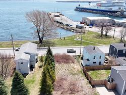398 Purves St. B2A 1C6 North Sydney, NS B2A 1C6