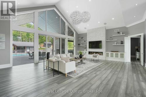 8 Midves Court, Springwater (Midhurst), ON - Indoor