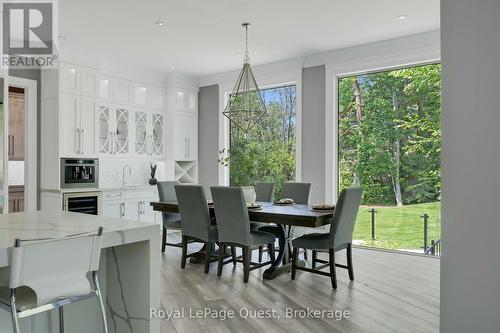 8 Midves Court, Springwater (Midhurst), ON - Indoor Photo Showing Dining Room