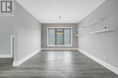 8 Midves Court, Springwater (Midhurst), ON - Indoor Photo Showing Other Room