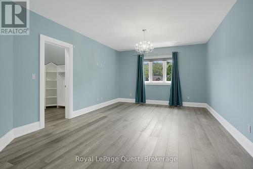8 Midves Court, Springwater (Midhurst), ON - Indoor Photo Showing Other Room