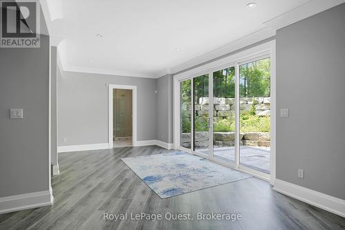 8 Midves Court, Springwater (Midhurst), ON - Indoor Photo Showing Other Room