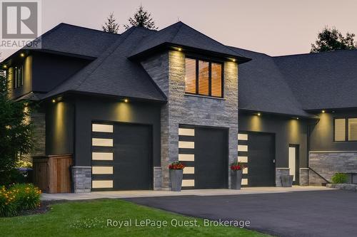 8 Midves Court, Springwater (Midhurst), ON - Outdoor
