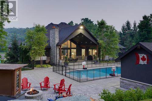 8 Midves Court, Springwater (Midhurst), ON - Outdoor With In Ground Pool