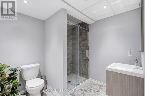 248 Des Violettes Street, Clarence-Rockland, ON - Indoor Photo Showing Bathroom