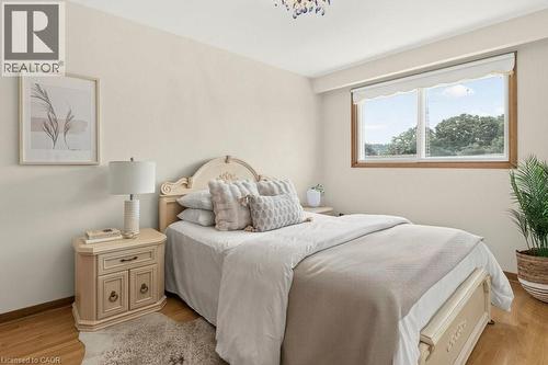 268 Federal Street, Stoney Creek, ON - Indoor Photo Showing Bedroom