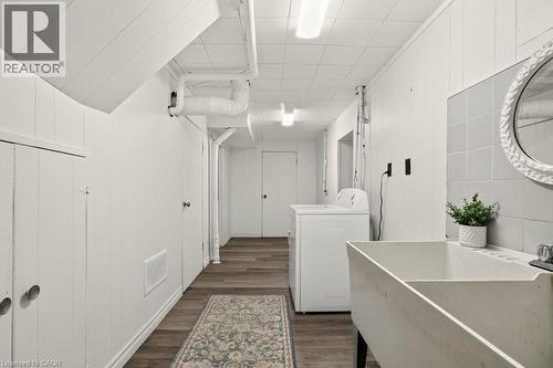268 Federal Street, Stoney Creek, ON - Indoor Photo Showing Laundry Room