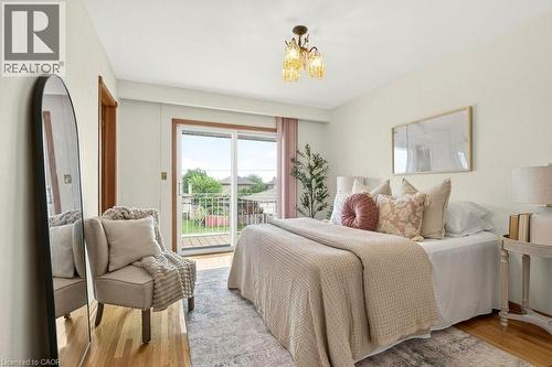268 Federal Street, Stoney Creek, ON - Indoor Photo Showing Bedroom