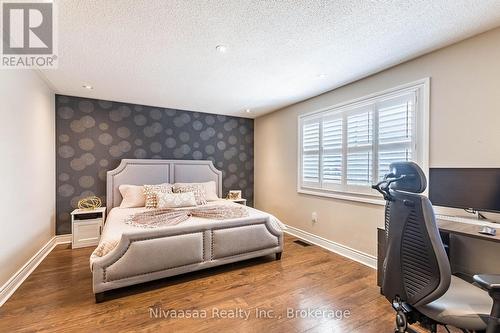 9 Parisian Road, Brampton (Vales Of Castlemore), ON - Indoor Photo Showing Bedroom