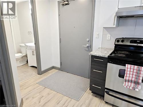 258B Sunview Street Unit# 255, Waterloo, ON - Indoor Photo Showing Kitchen