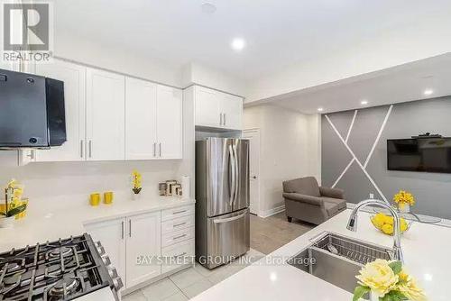 159 Heritage Street, Bradford West Gwillimbury, ON - Indoor Photo Showing Kitchen With Double Sink